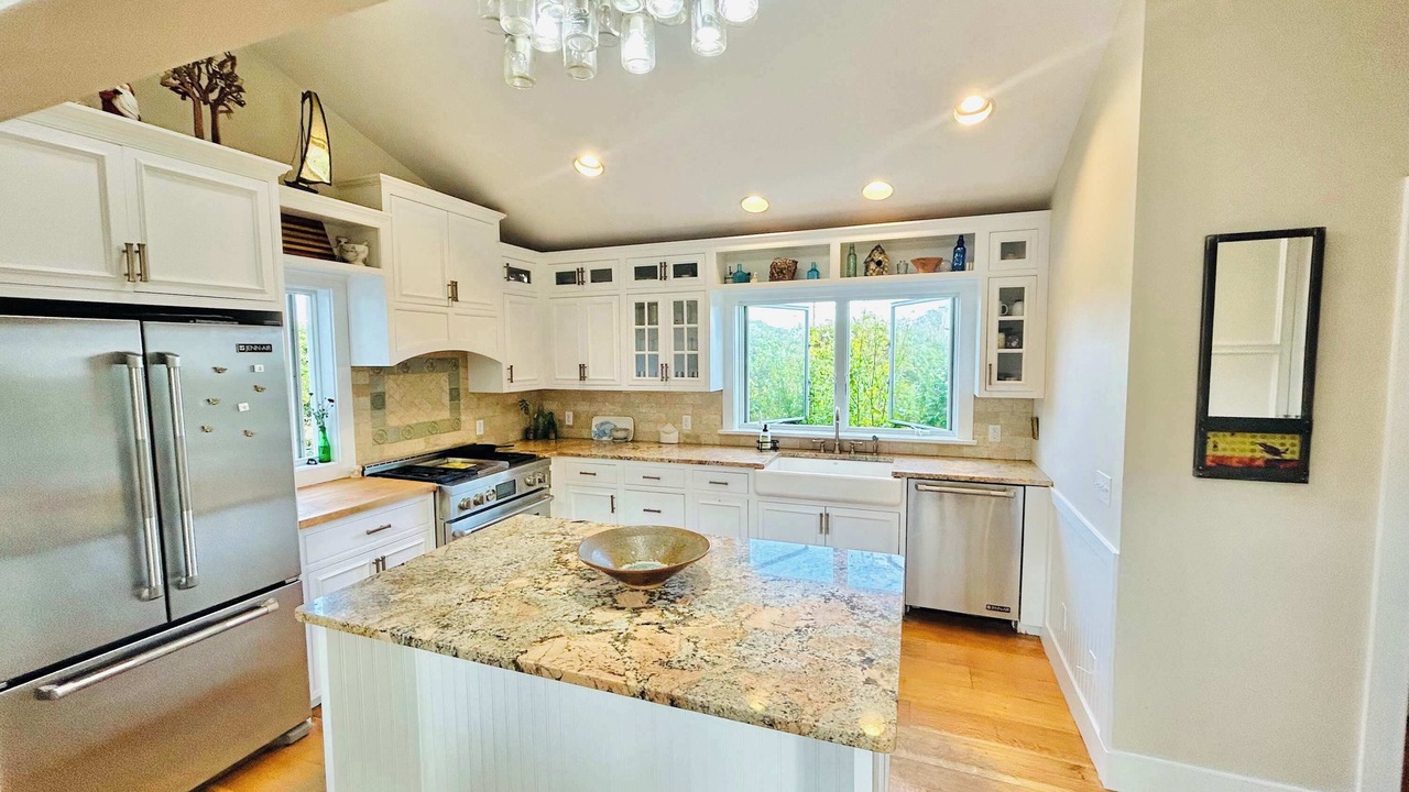 Photo of Kitchen in Block Island
