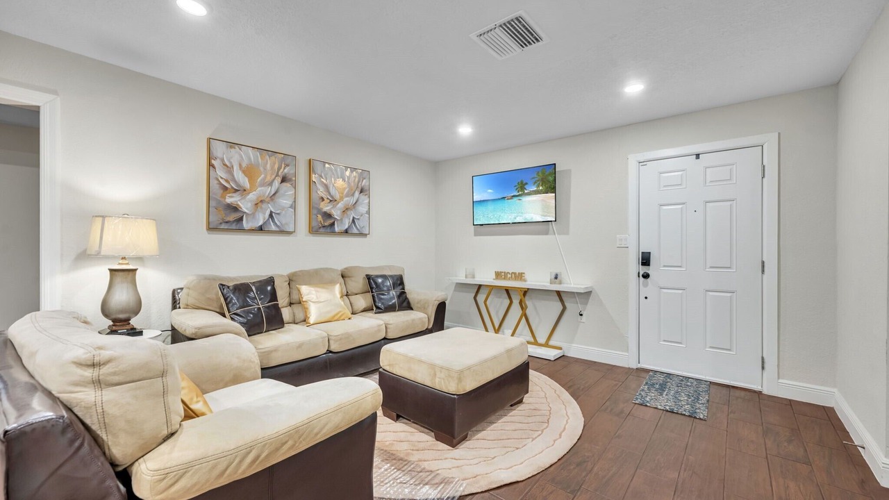Photo of Livingroom in Pine Hills