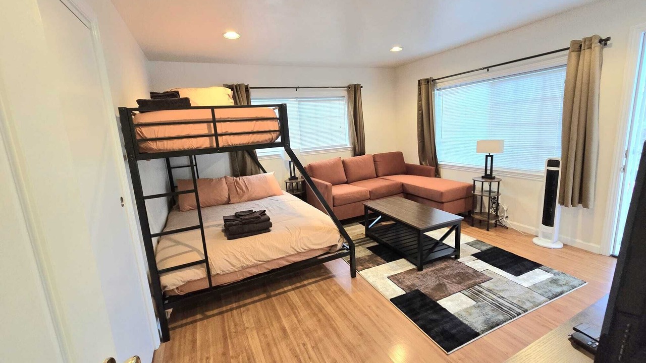 Photo of Bedroom in Northside