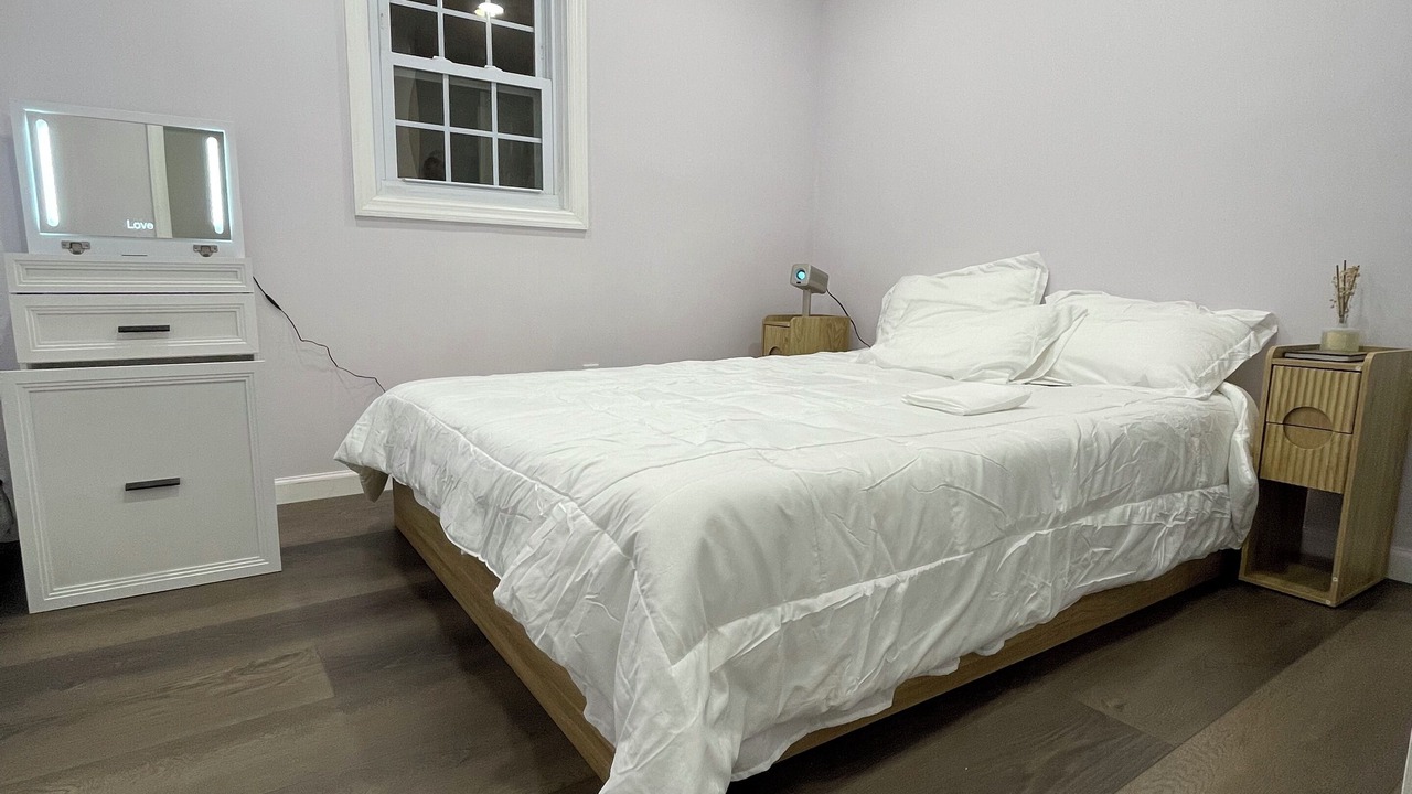 Photo of Bedroom in Ronkonkoma