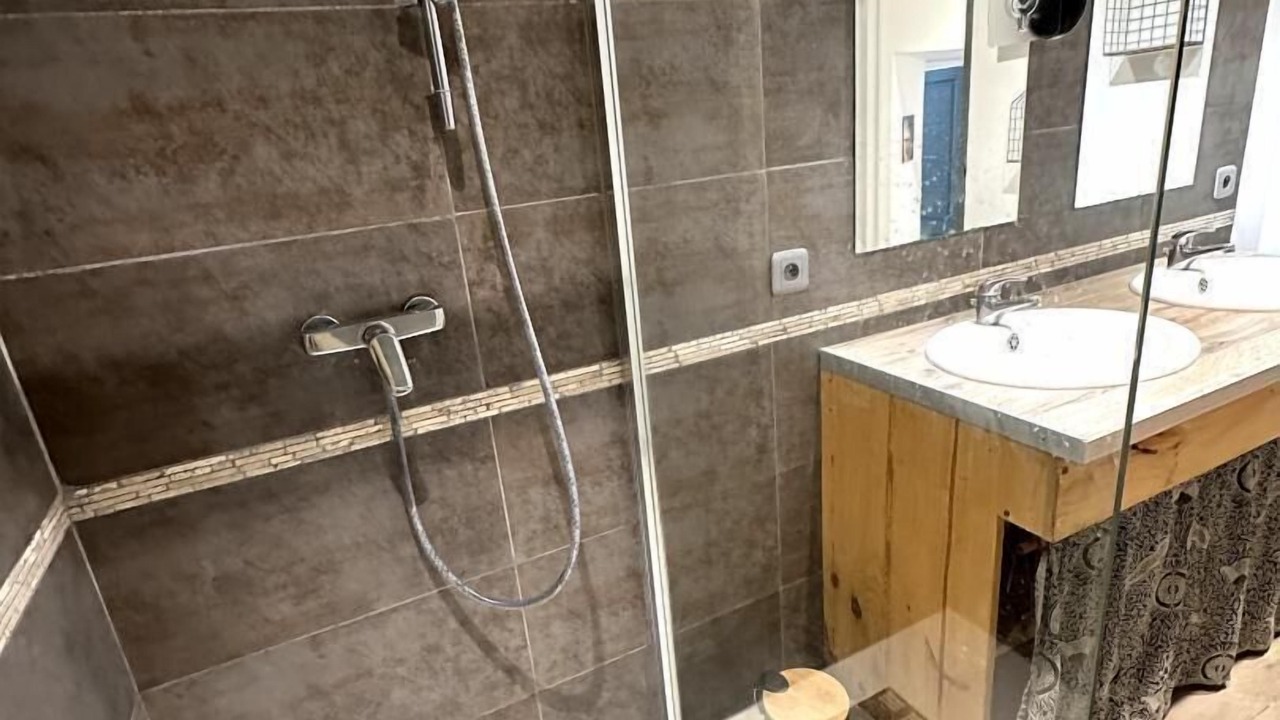 Photo of Bathroom in Saint-Martin-de-Seignanx