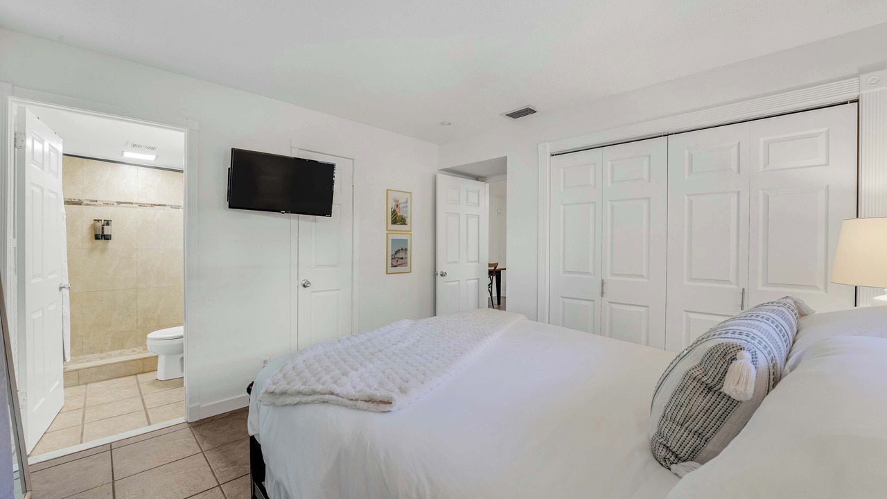 Photo of Bedroom in Flamingo Parks