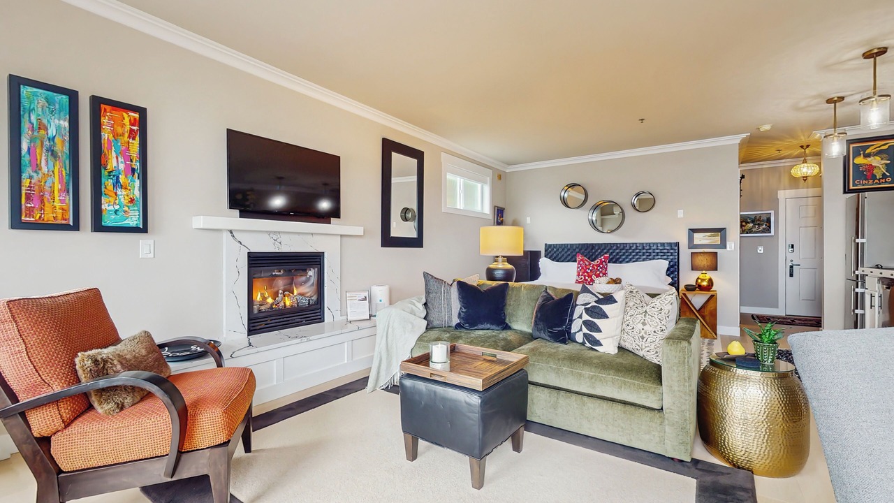 Photo of Livingroom in Langley