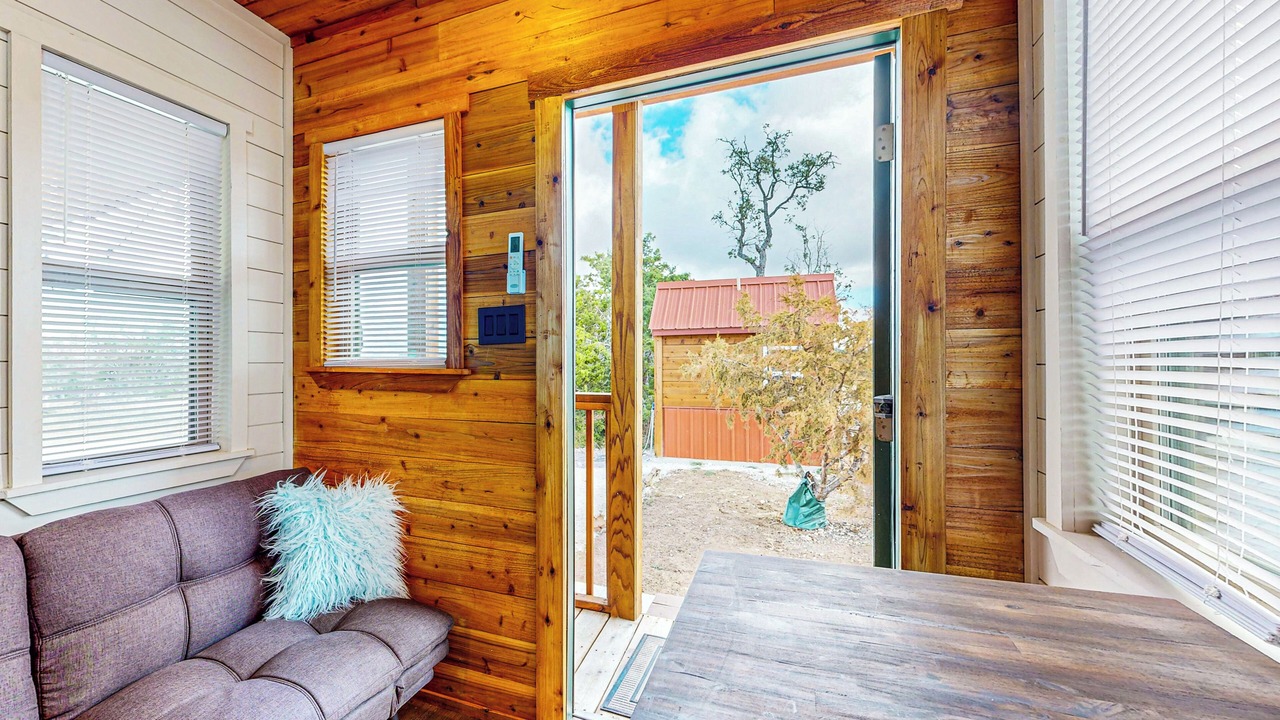 Photo of Livingroom in Harper