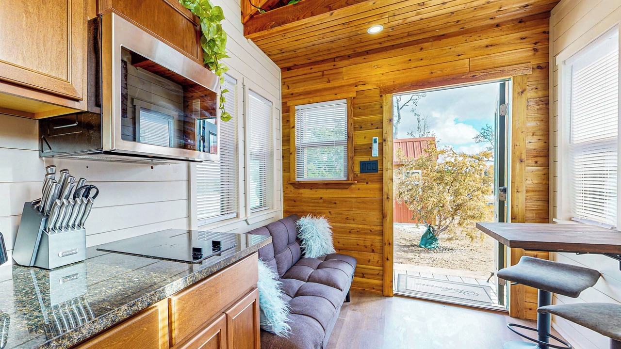 Photo of Livingroom in Harper