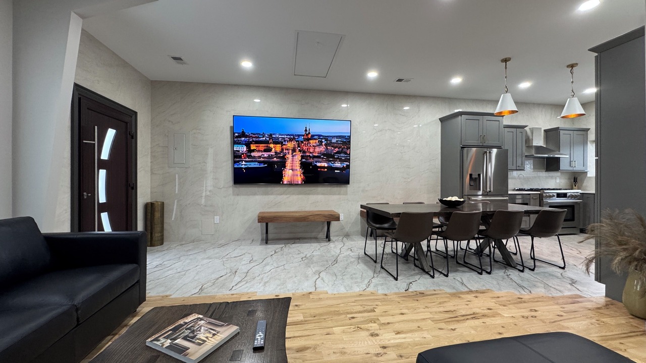 Photo of Livingroom in Farmington Hills