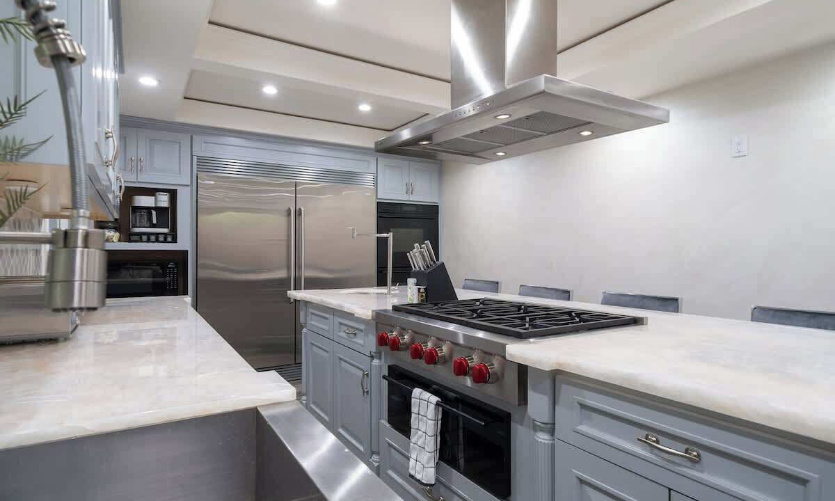 Photo of Kitchen in Woodland Hills