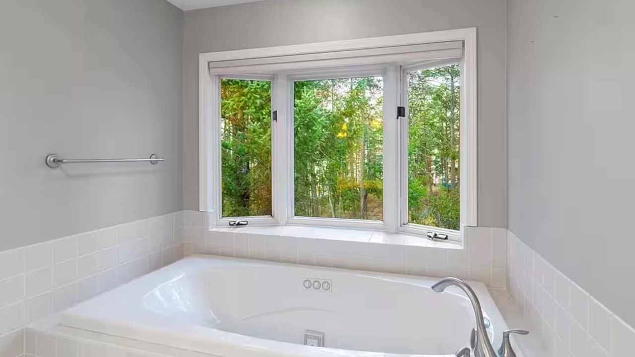 Photo of Bathroom in Lakeside