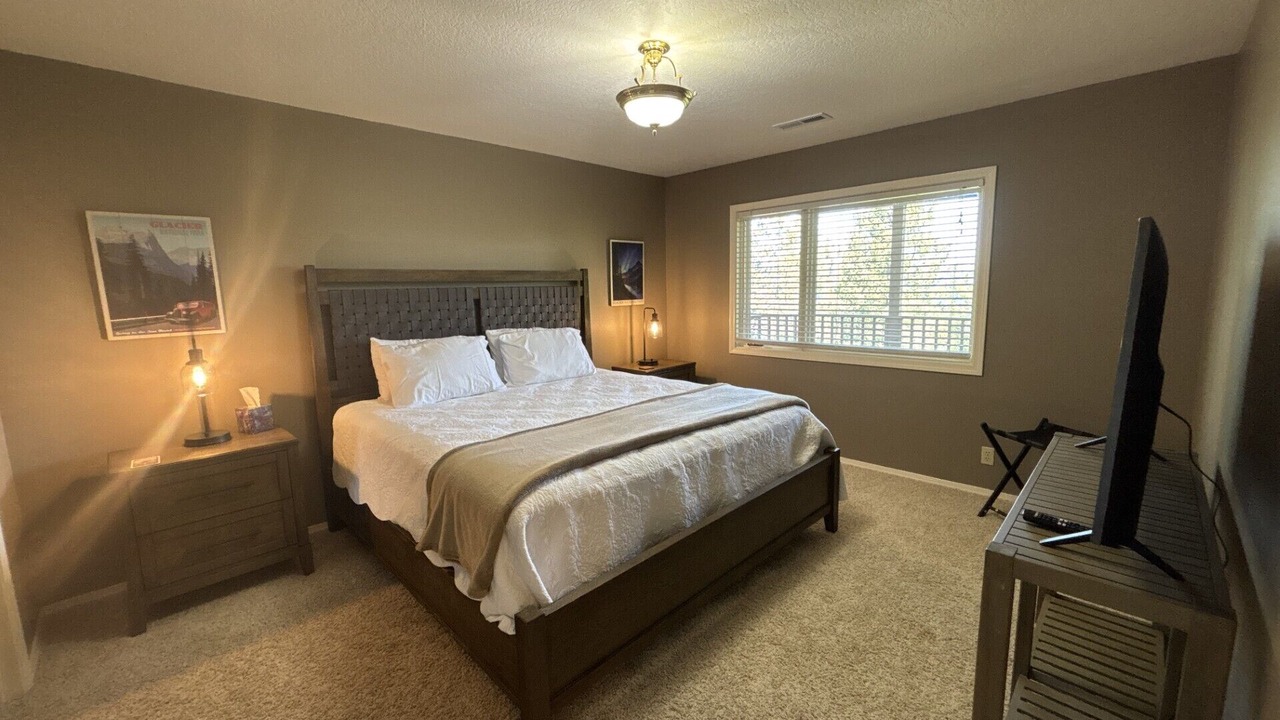 Photo of Bedroom in Lakeside