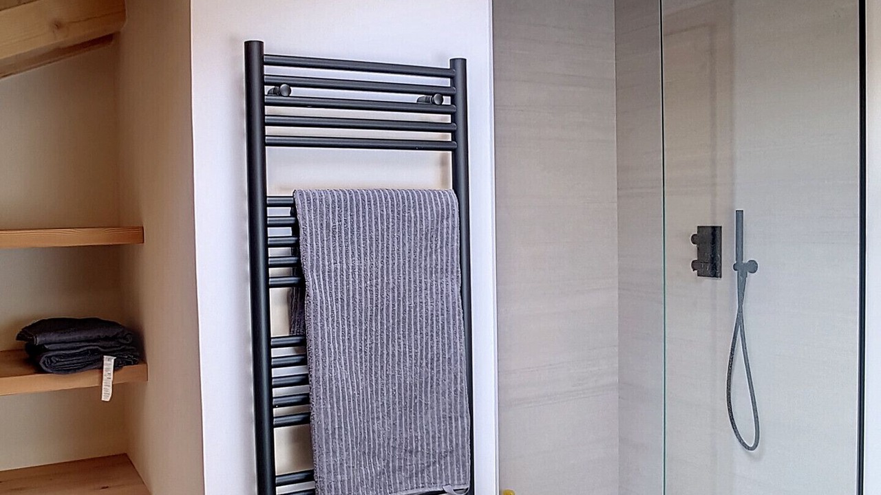 Photo of Bathroom in Demi-Quartier