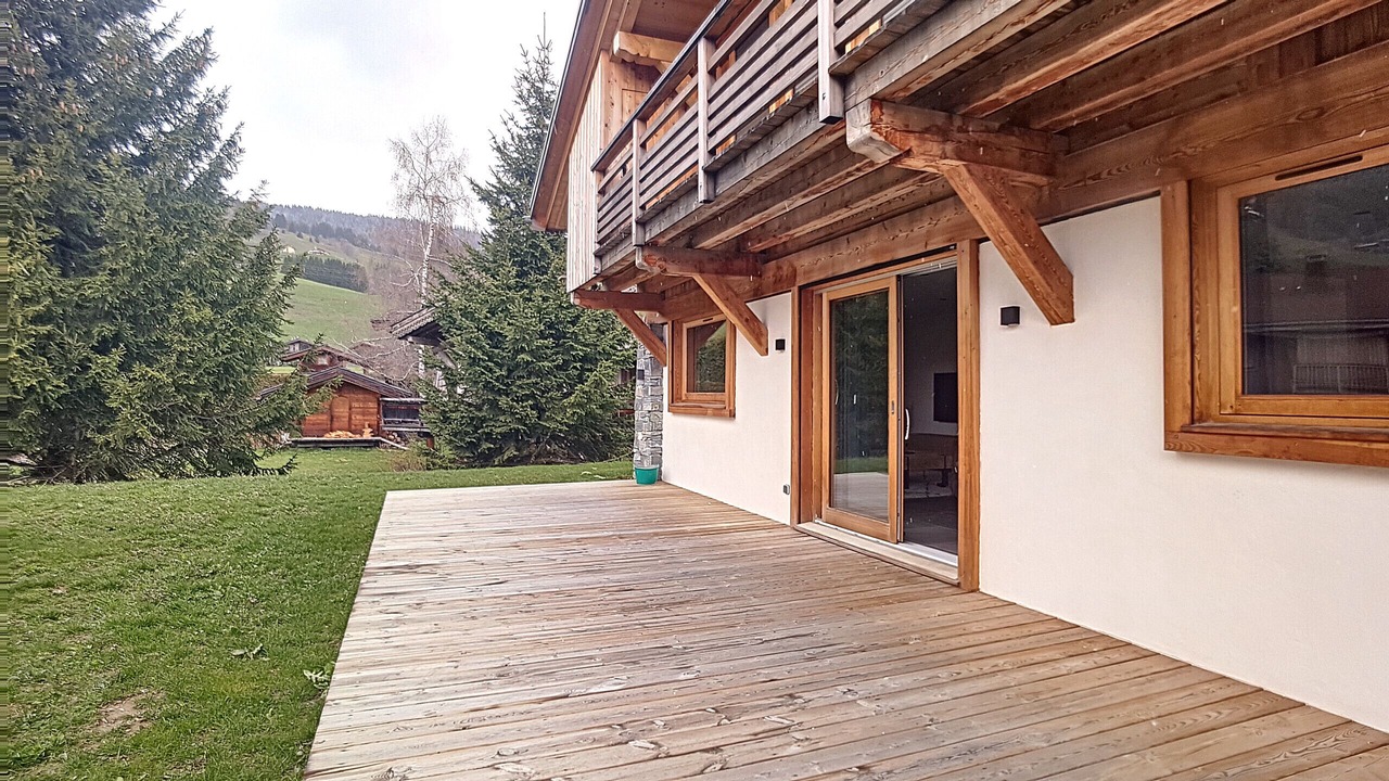 Photo of Outdoor in Demi-Quartier