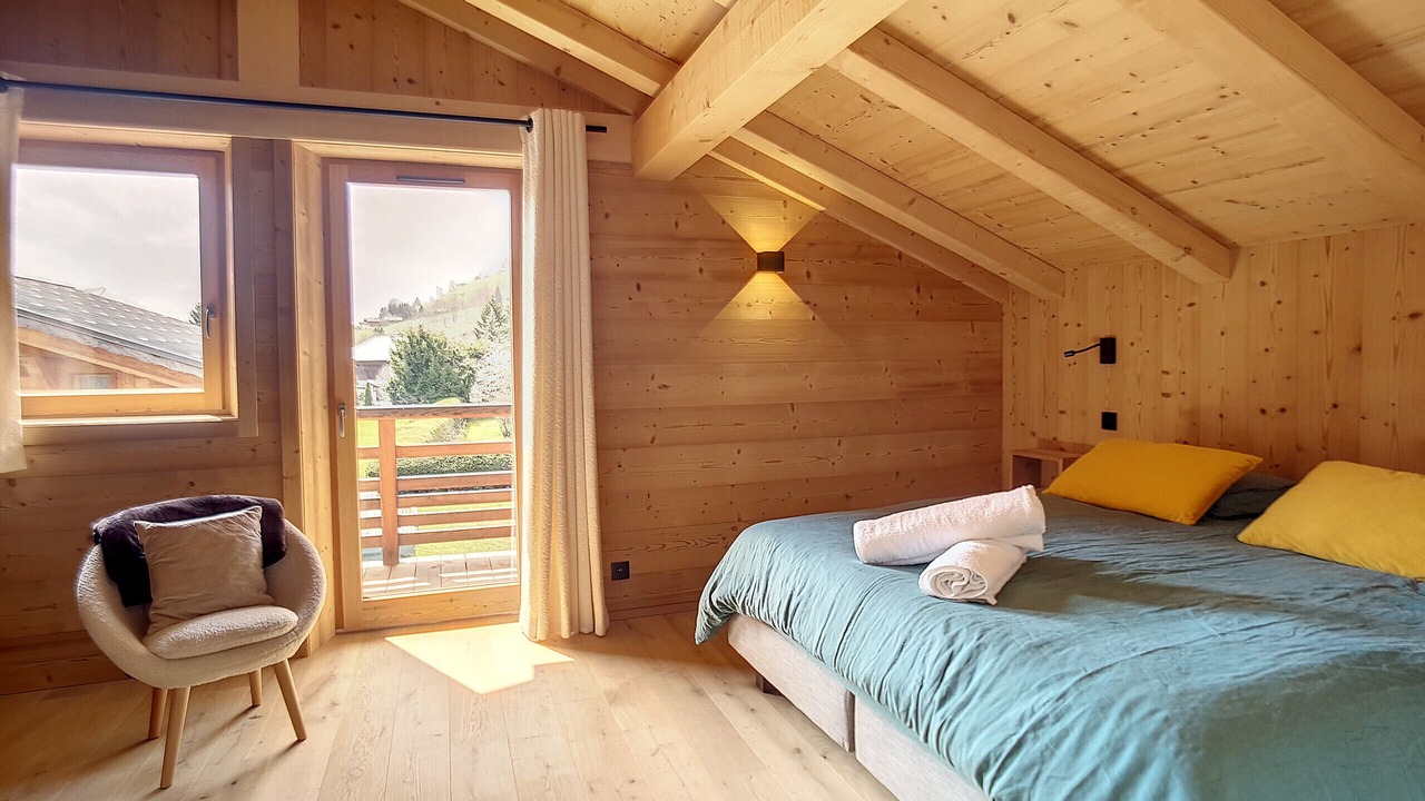 Photo of Bedroom in Demi-Quartier