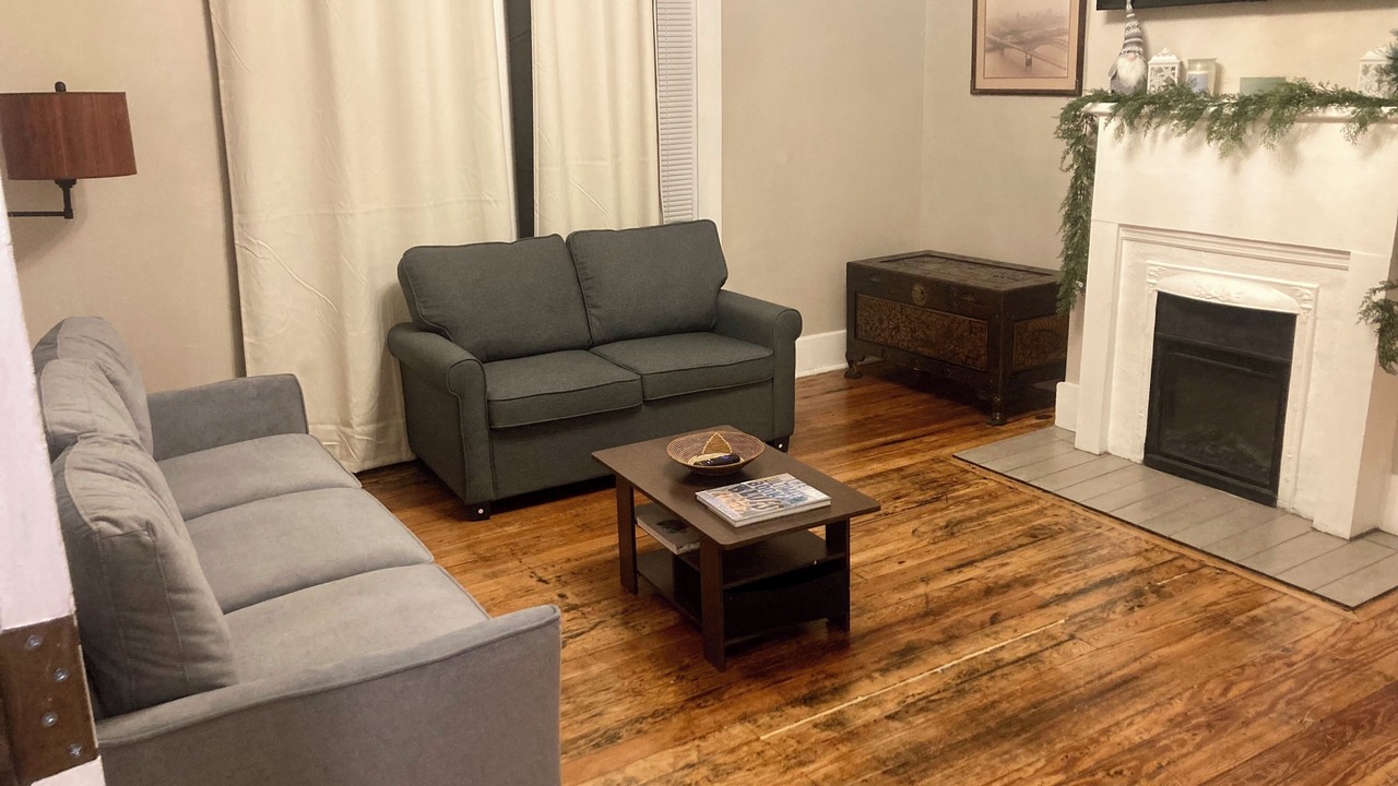 Photo of Livingroom in Crosstown