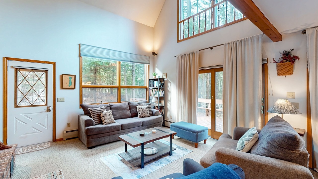 Photo of Livingroom in Chestertown