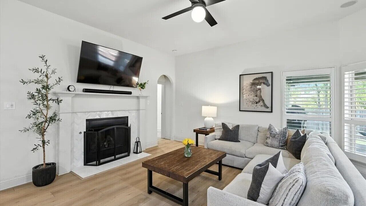 Photo of Livingroom in Fort Worth Cultural District