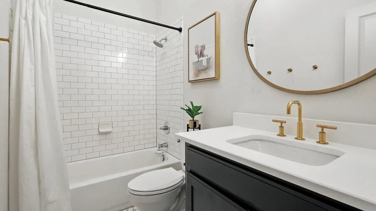 Photo of Bathroom in Fort Worth Cultural District