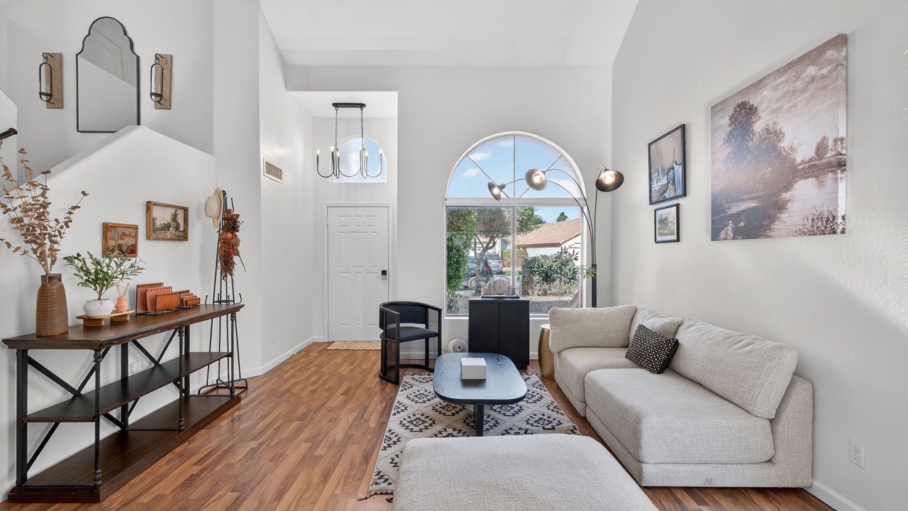 Photo of Livingroom in Chandler