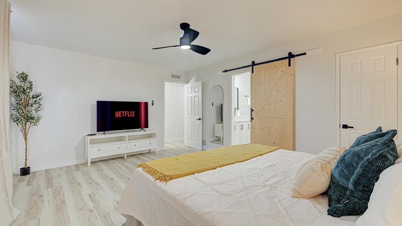 Photo of Bedroom in Mission Bend