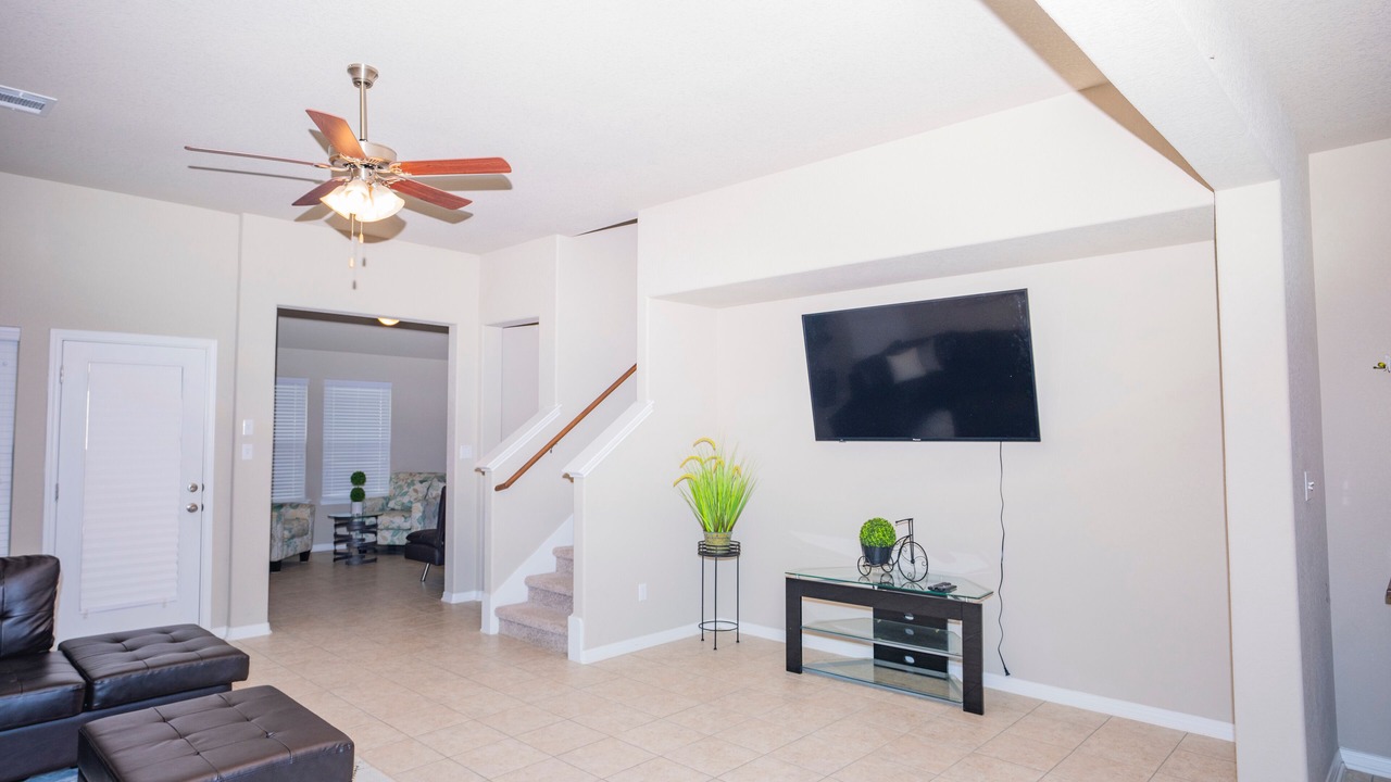 Photo of Livingroom in McNeil