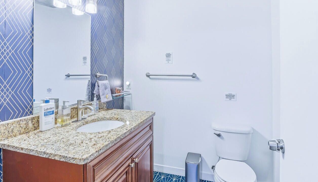 Photo of Bathroom in Downtown Memphis