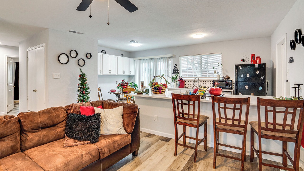 Photo of Livingroom in Cedar Hill