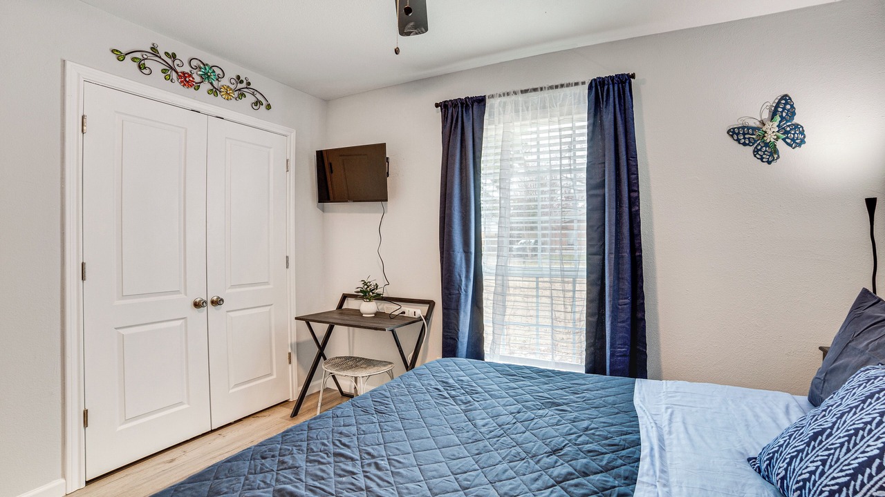 Photo of Bedroom in Cedar Hill