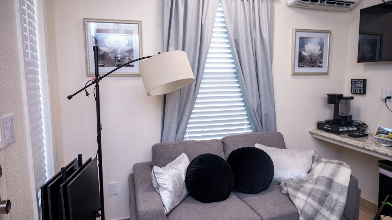 Photo of Livingroom in Leon Valley