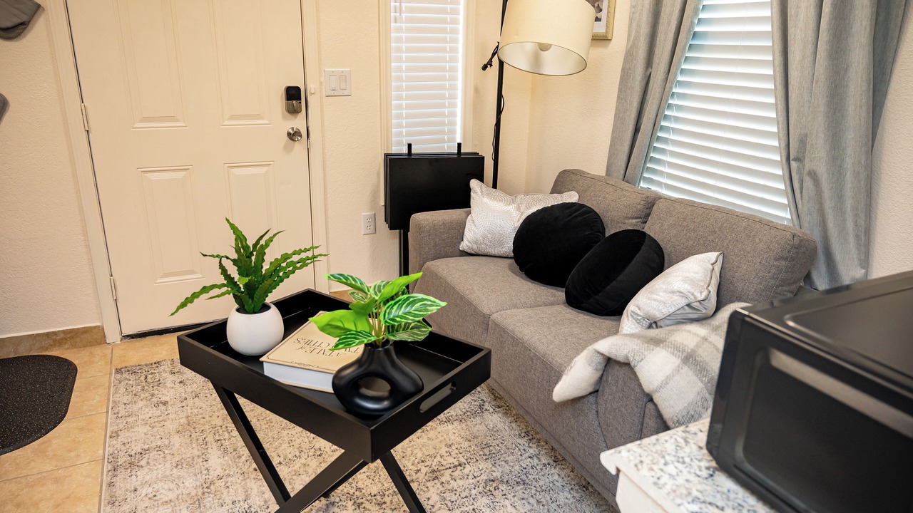 Photo of Livingroom in Leon Valley