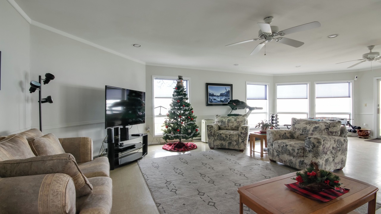 Photo of Livingroom in Plattsburgh