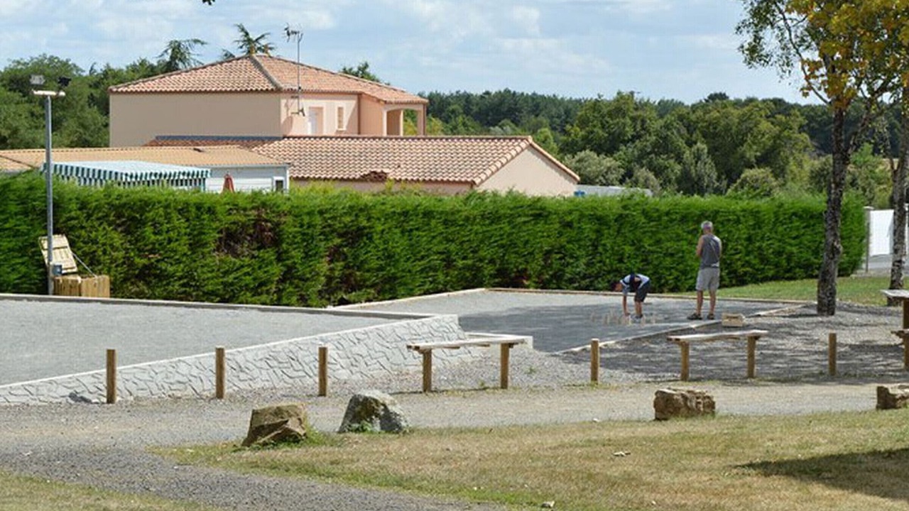 Photo of Outdoor in Mache