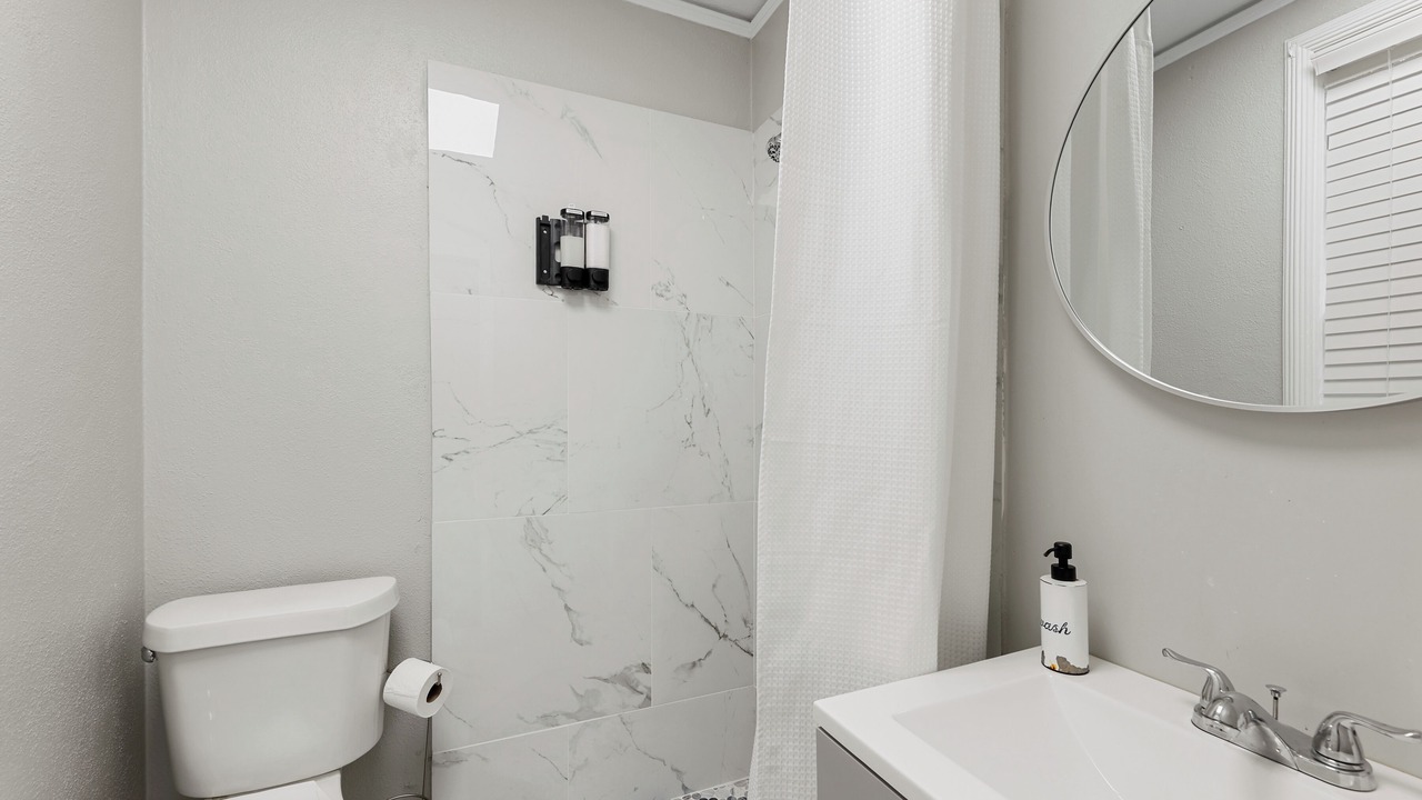 Photo of Bathroom in Gunter Afs