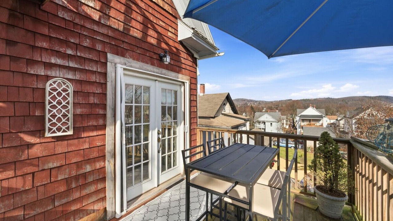 Photo of Outdoor in Winchester