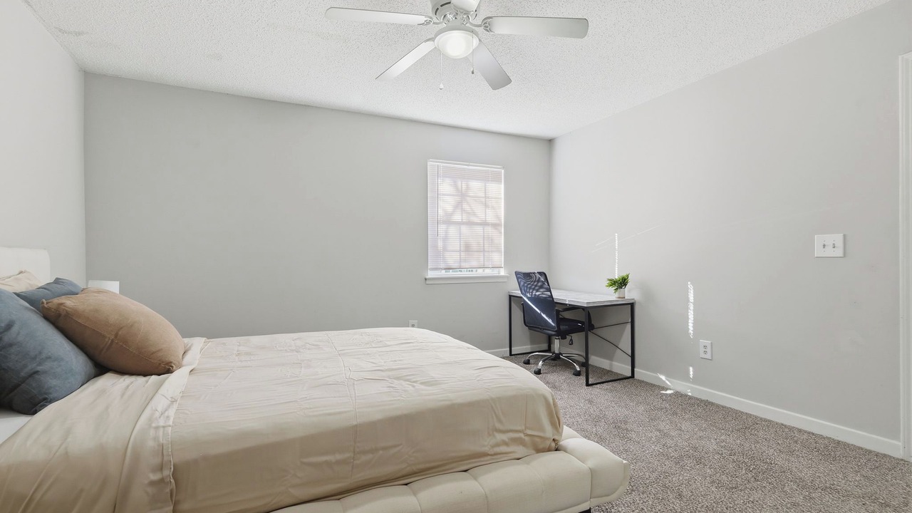 Photo of Bedroom in Tougaloo
