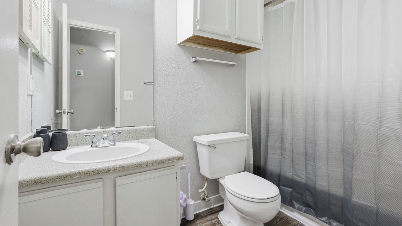 Photo of Bathroom in Tougaloo
