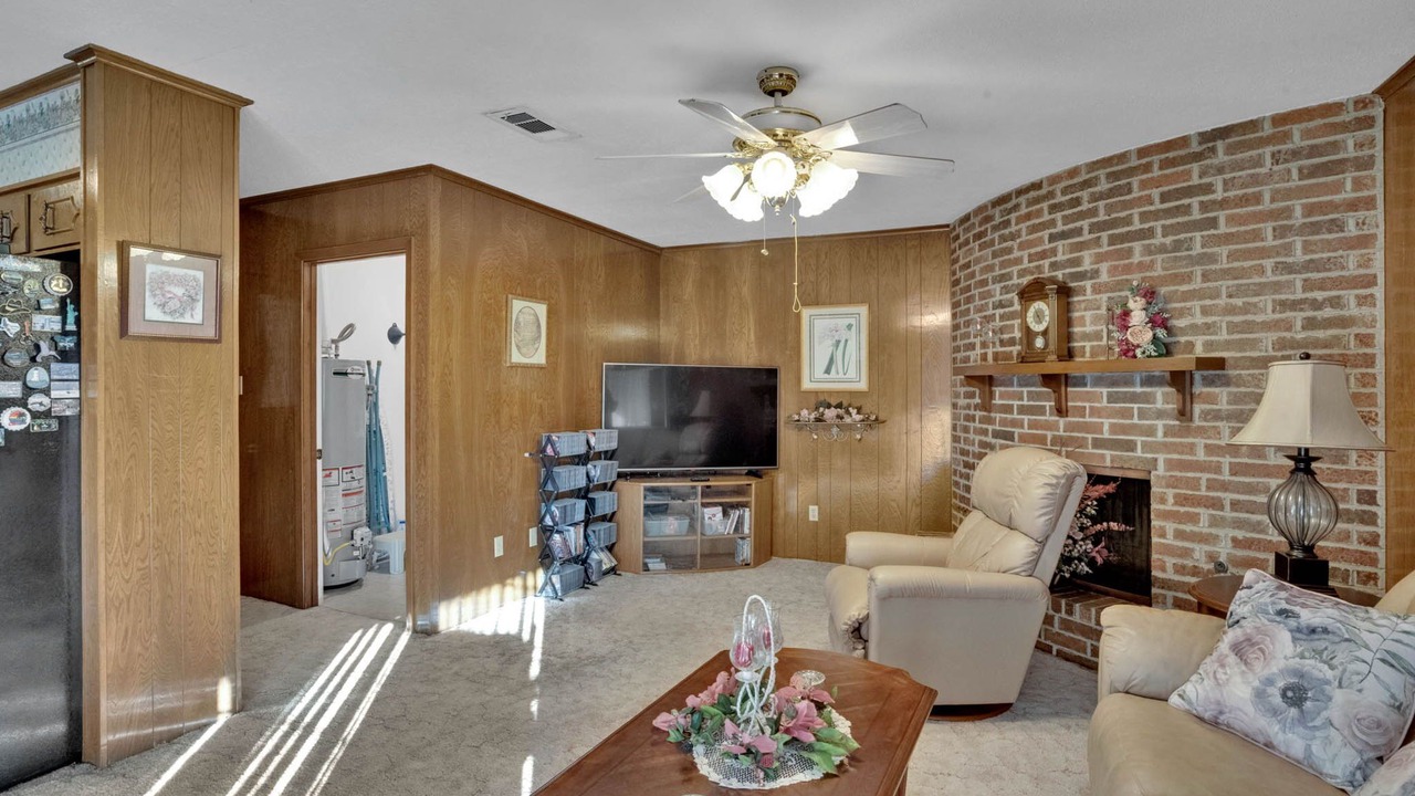 Photo of Livingroom in Shreveport