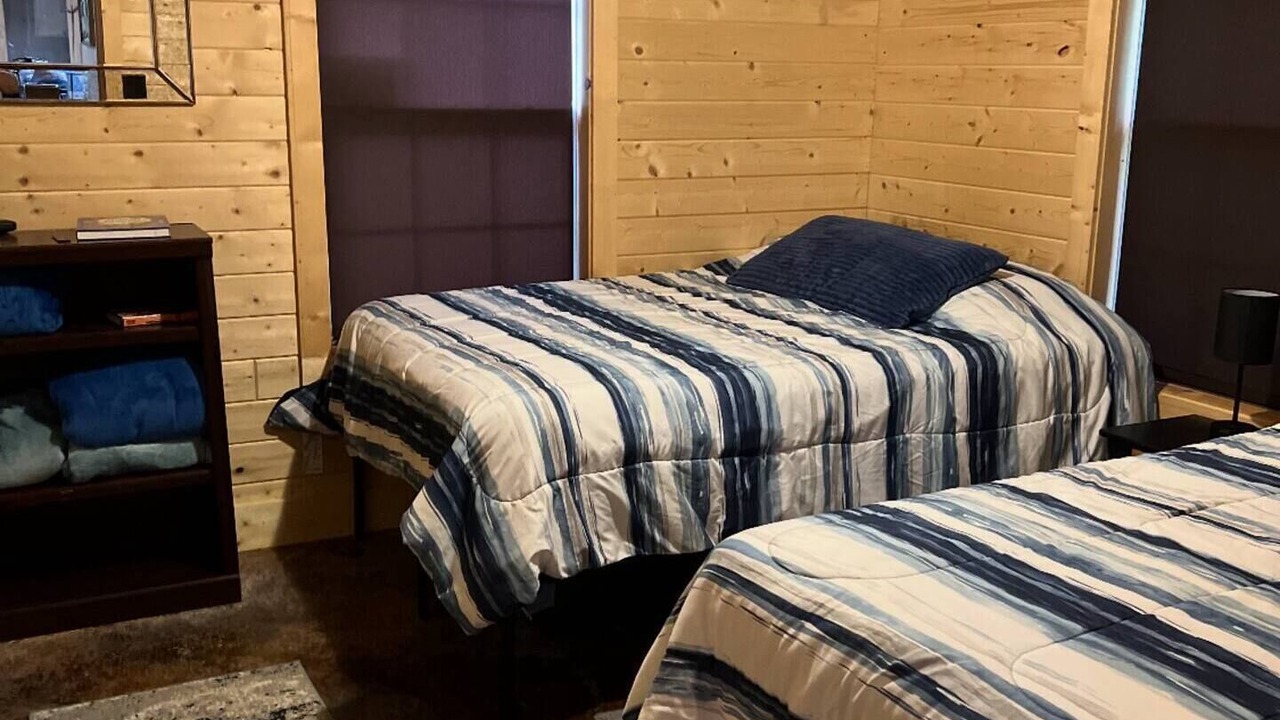 Photo of Bedroom in Higden