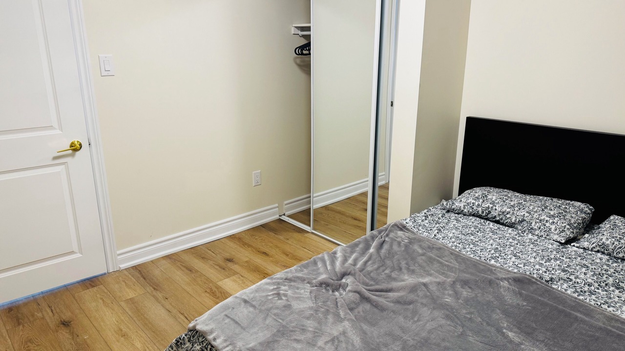 Photo of Bedroom in Bowmanville