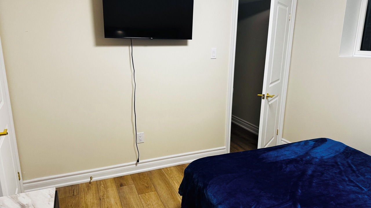 Photo of Bedroom in Bowmanville