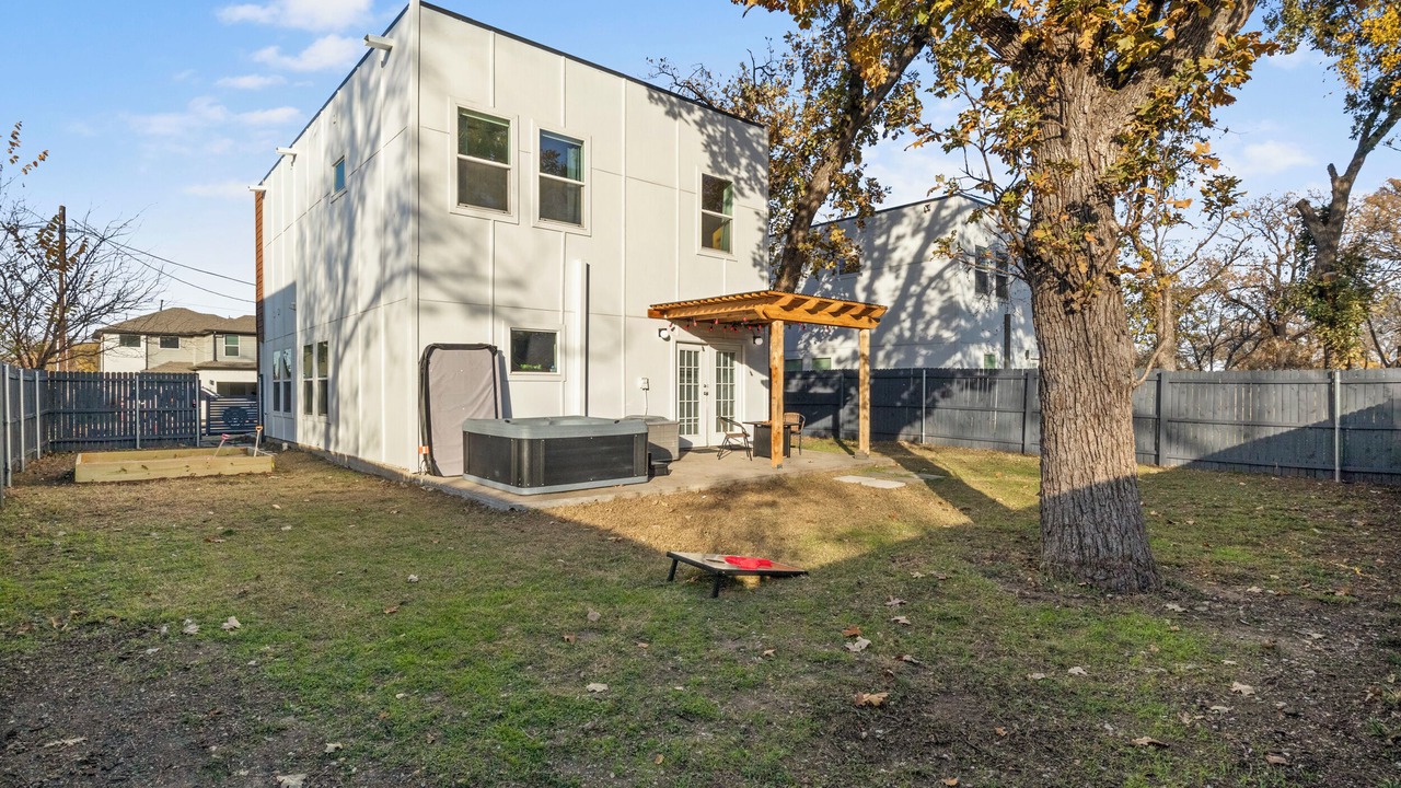 Photo of Outdoor in West Dallas