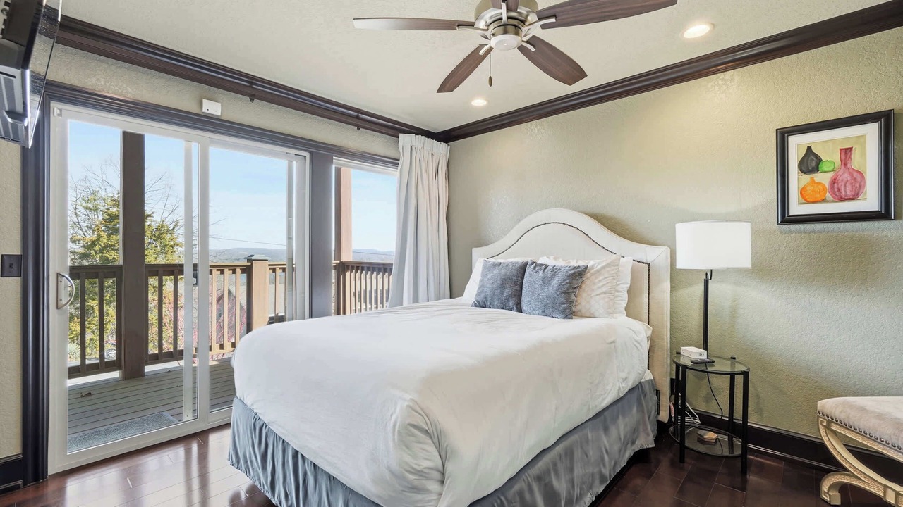 Photo of Bedroom in Prairie Creek