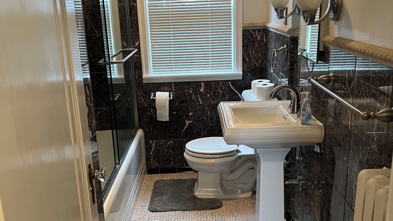 Photo of Bathroom in Highland