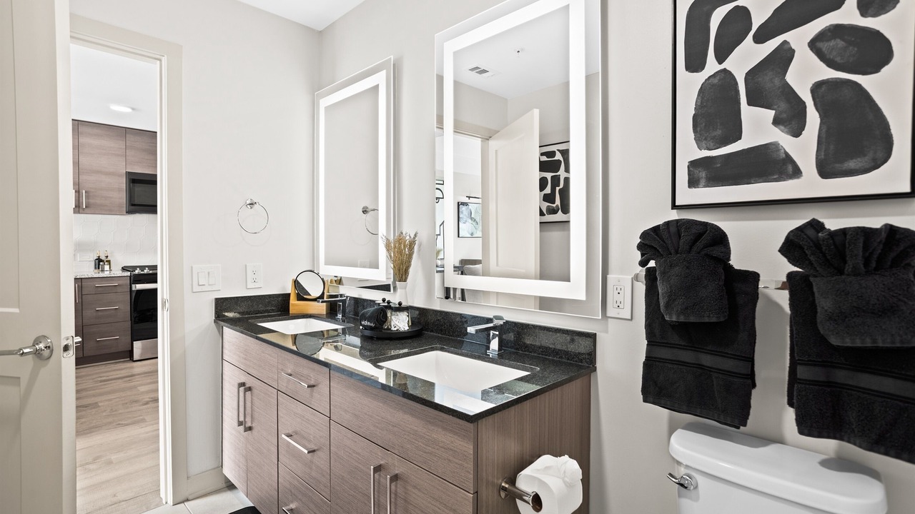 Photo of Bathroom in Peachtree Center