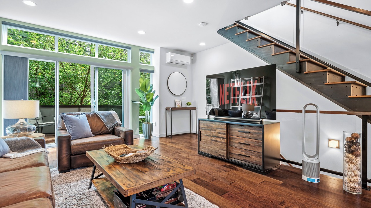 Photo of Livingroom in Fremont