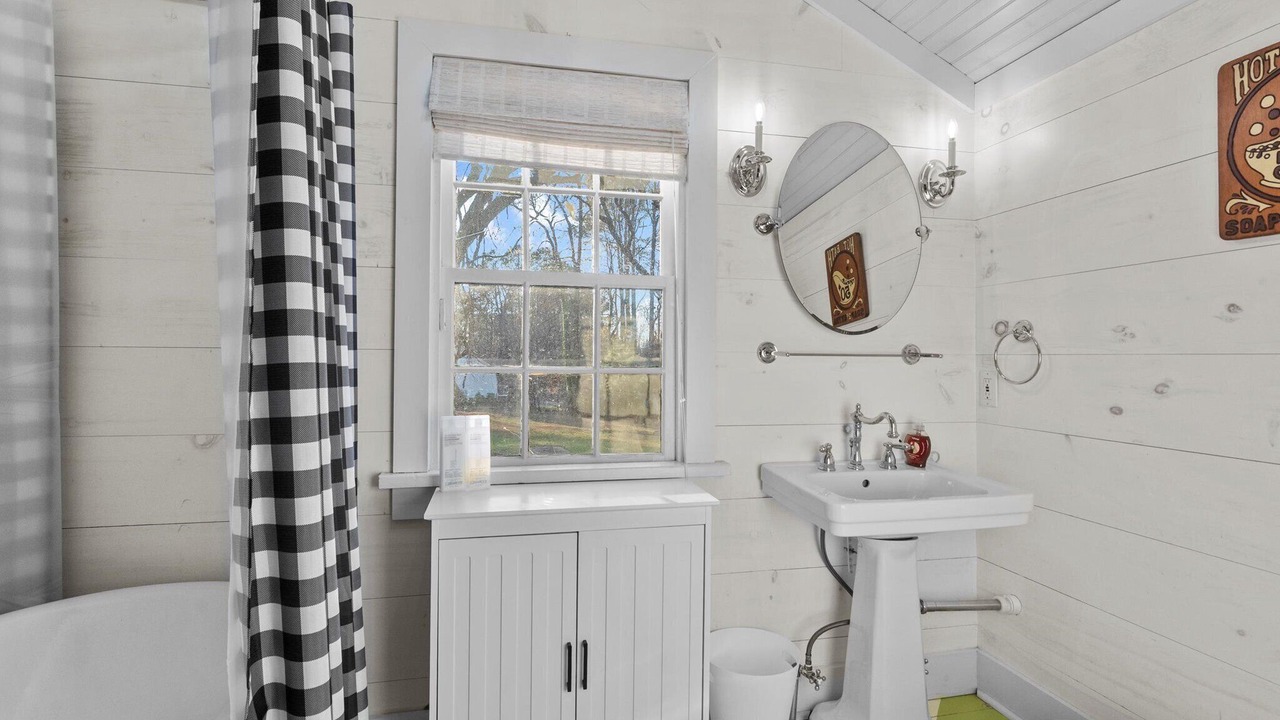 Photo of Bathroom in Midlothian