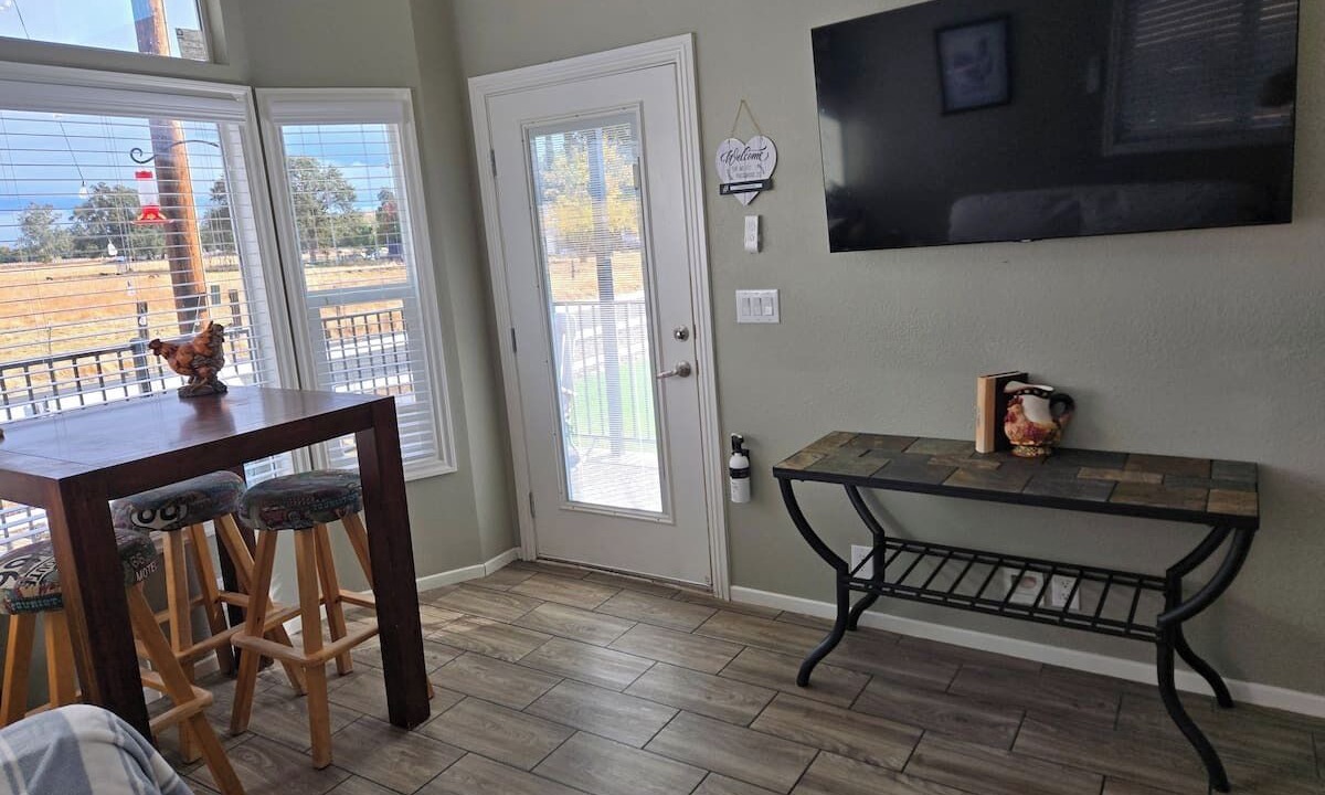 Photo of Others in Lincoln