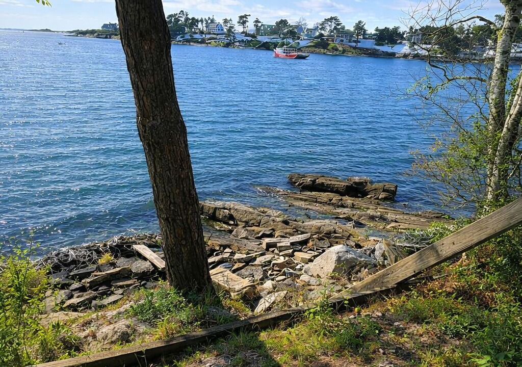 Photo of Others in Bailey Island