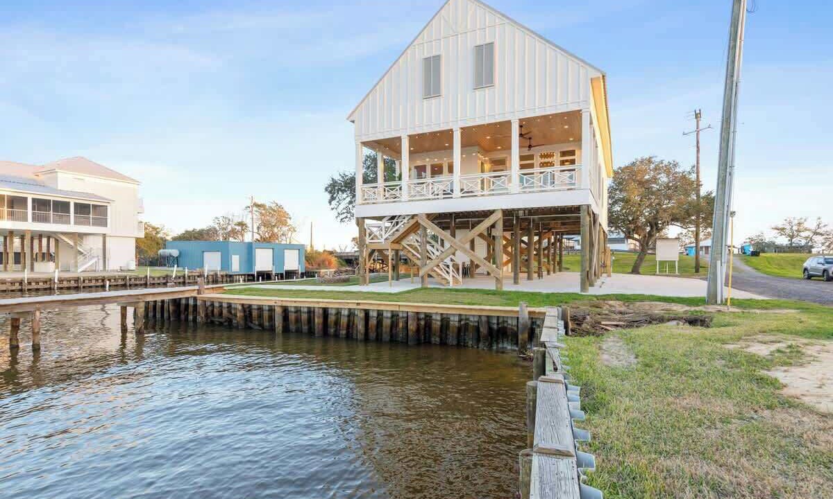 Photo of Outdoor in Cypremort Point