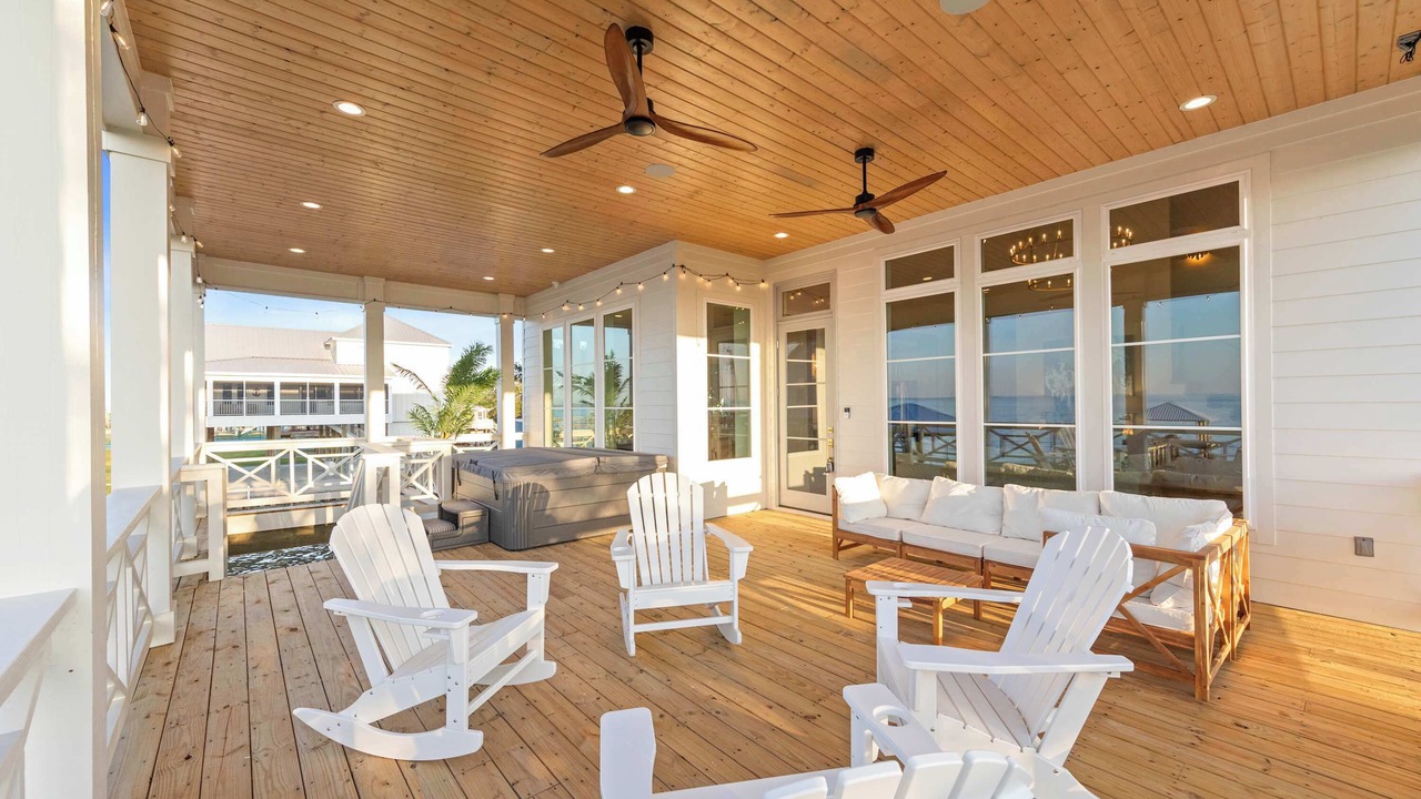 Photo of Patio Balcony in Cypremort Point