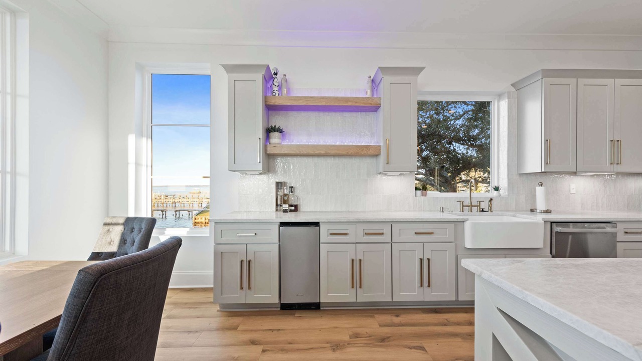 Photo of Kitchen in Cypremort Point