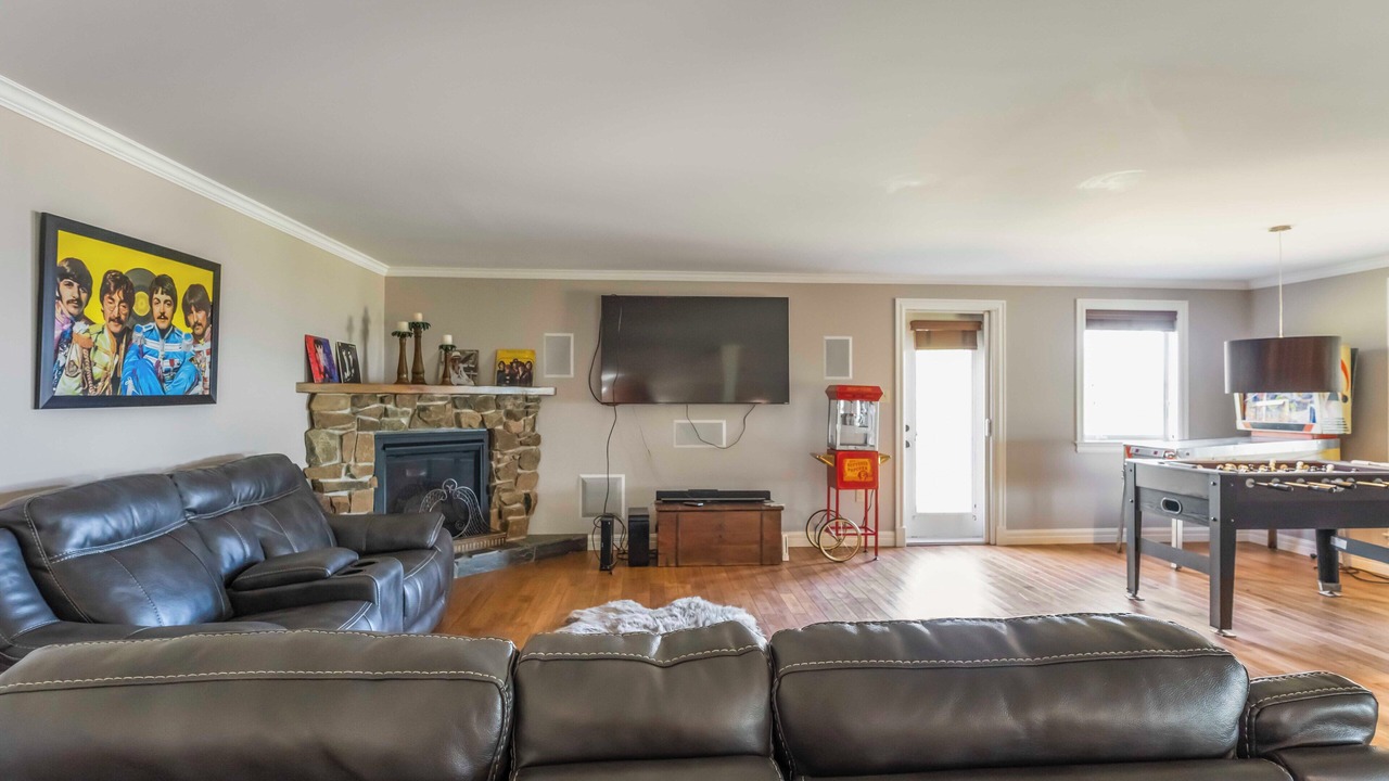 Photo of Livingroom in Bay of Fundy & Annapolis Valley